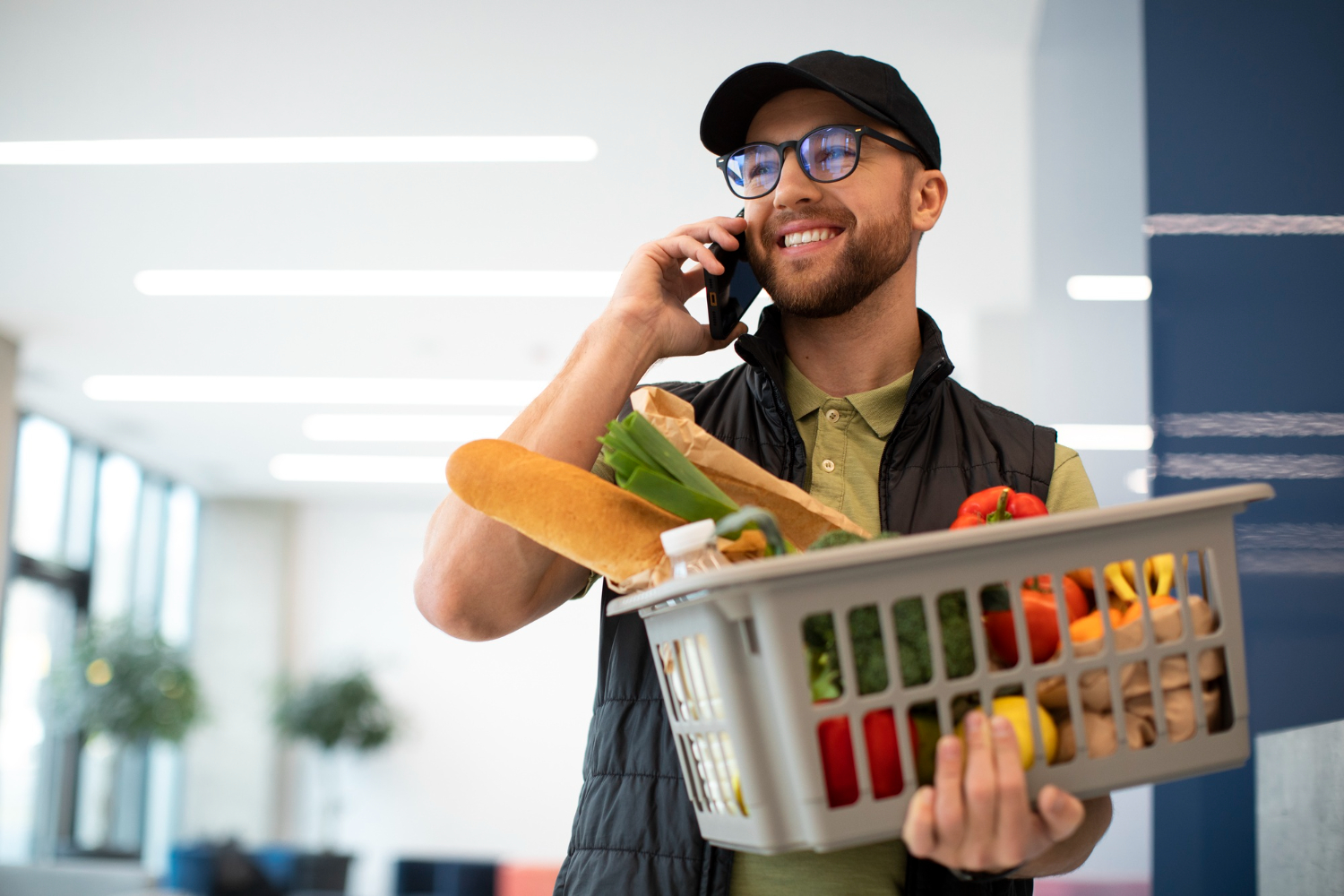 Que horas o supermercado mais próximo fecha?