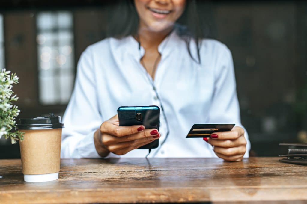Como utilizar crédito com inteligência para evitar dívidas desnecessárias?