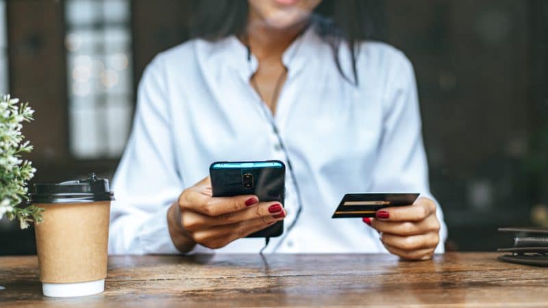Como utilizar crédito com inteligência para evitar dívidas desnecessárias?