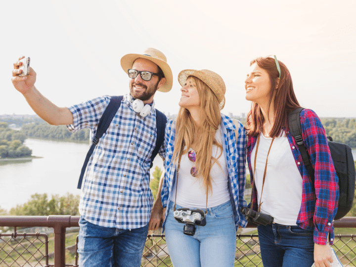 Planejando a viagem dos sonhos com amigos sem estourar o orçamento