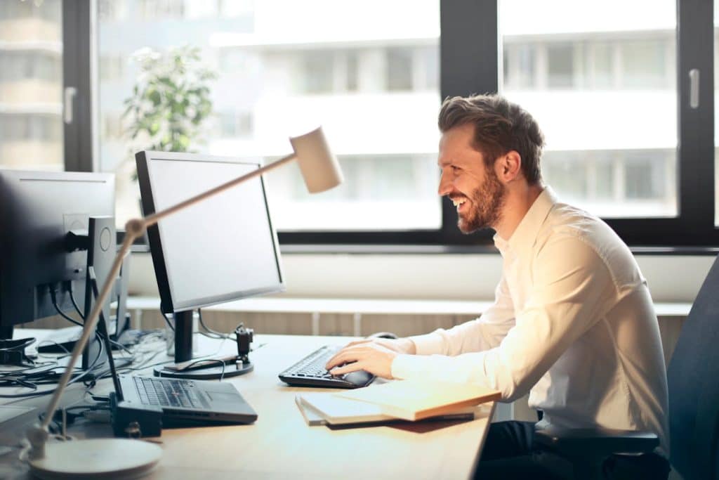 Como se destacar no mundo digital em setores de ampla concorrência