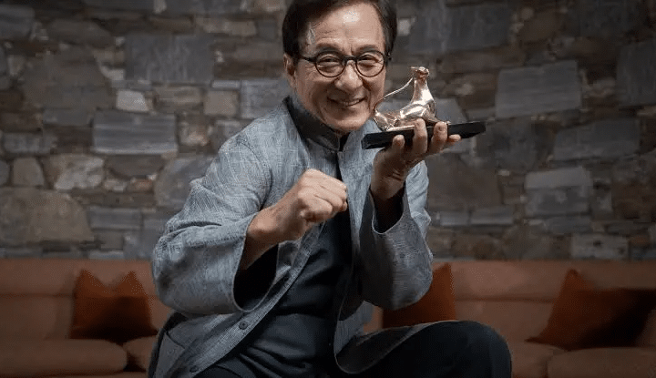 Jackie Chan morreu? Entenda a verdade e os boatos recentes